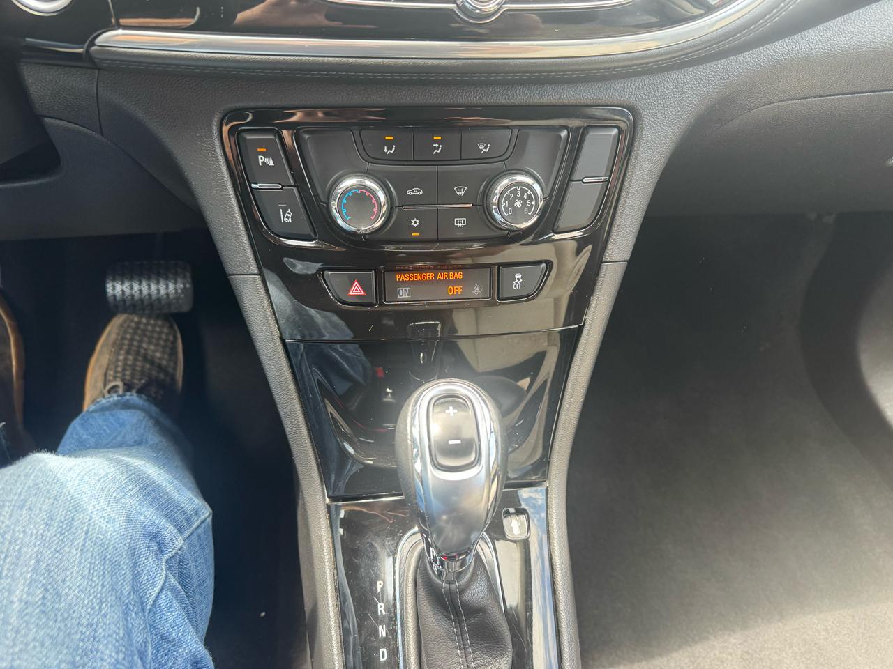 Buick Encore FWD 4dr Preferred 2021