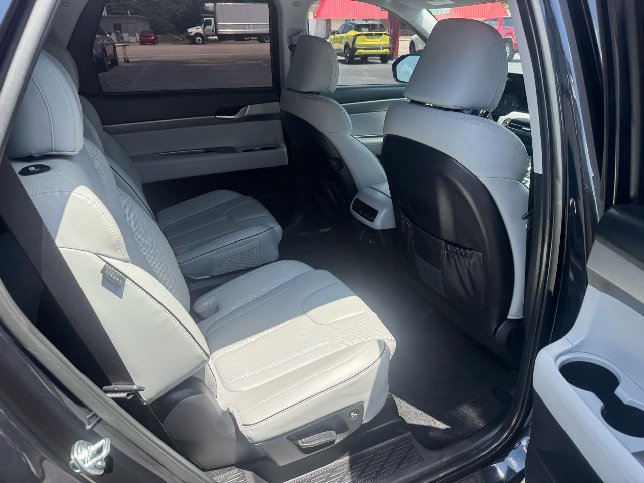 Hyundai Palisade SEL FWD 2025