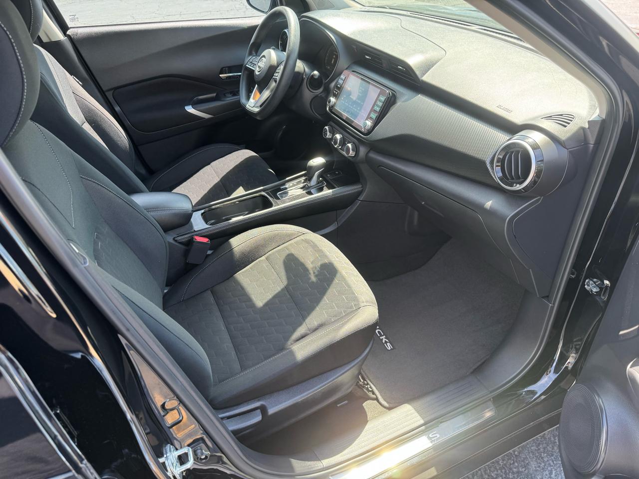 Nissan Kicks SV FWD 2024