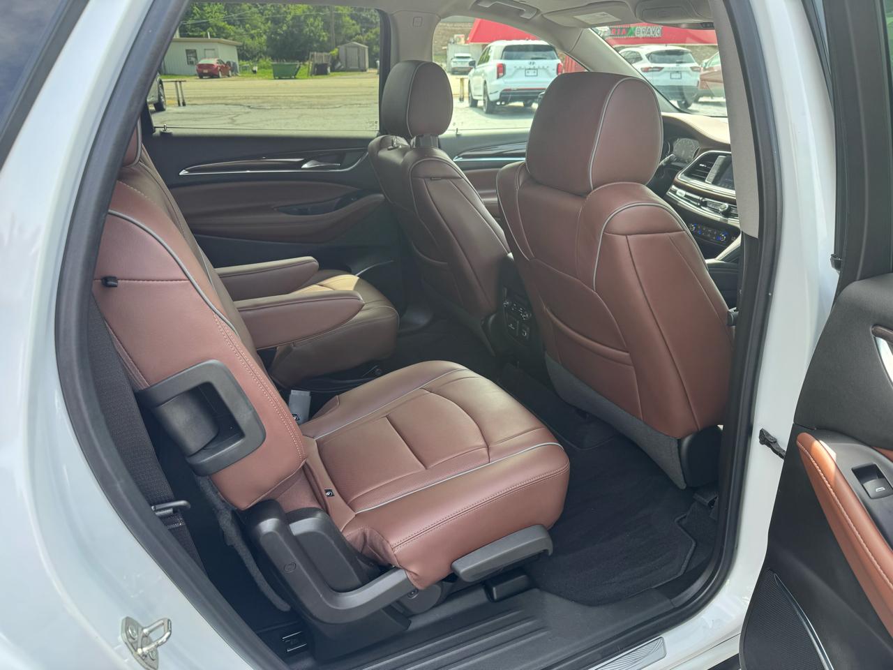 Buick Enclave FWD 4dr Avenir 2021