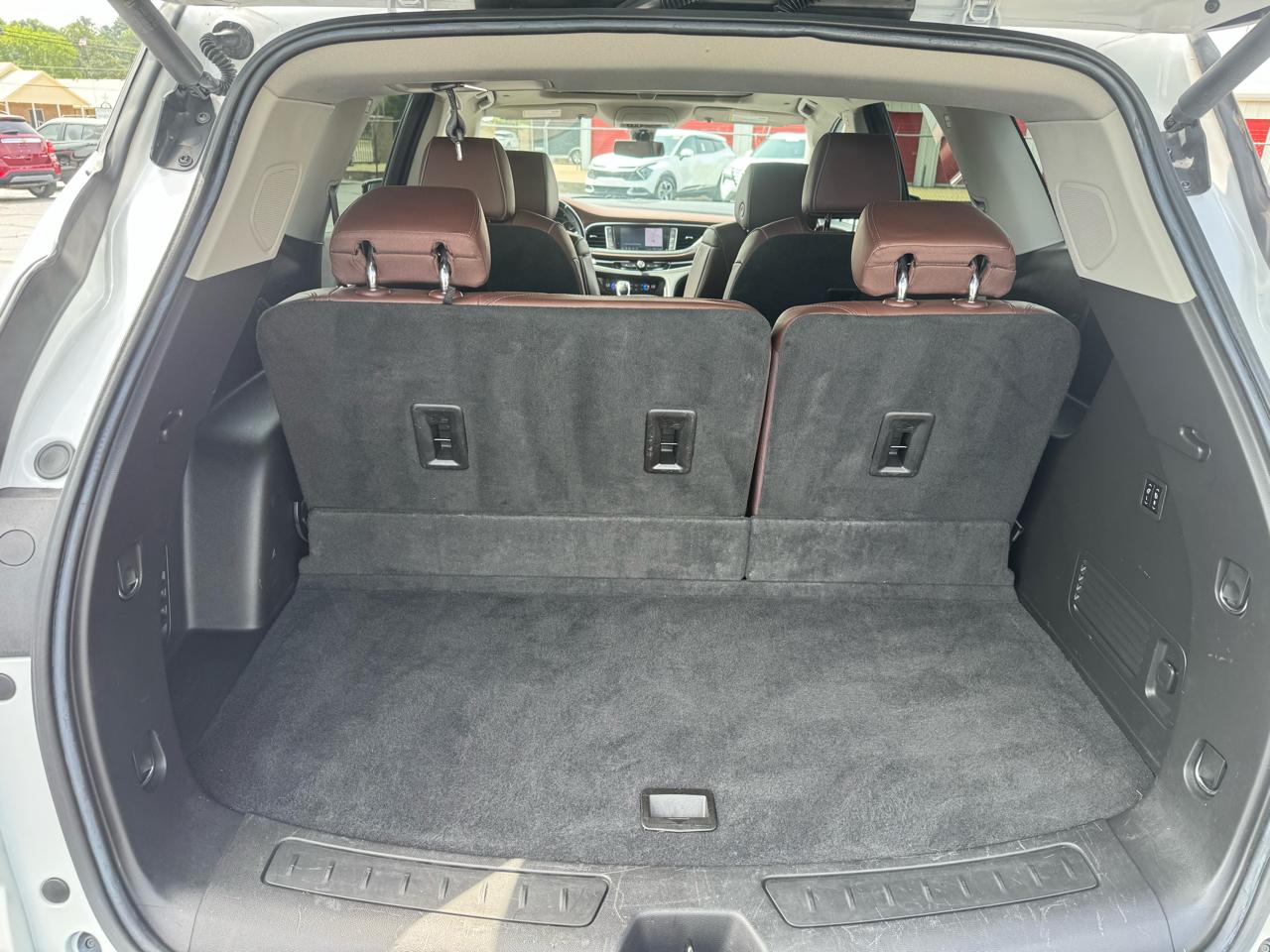 Buick Enclave FWD 4dr Avenir 2021