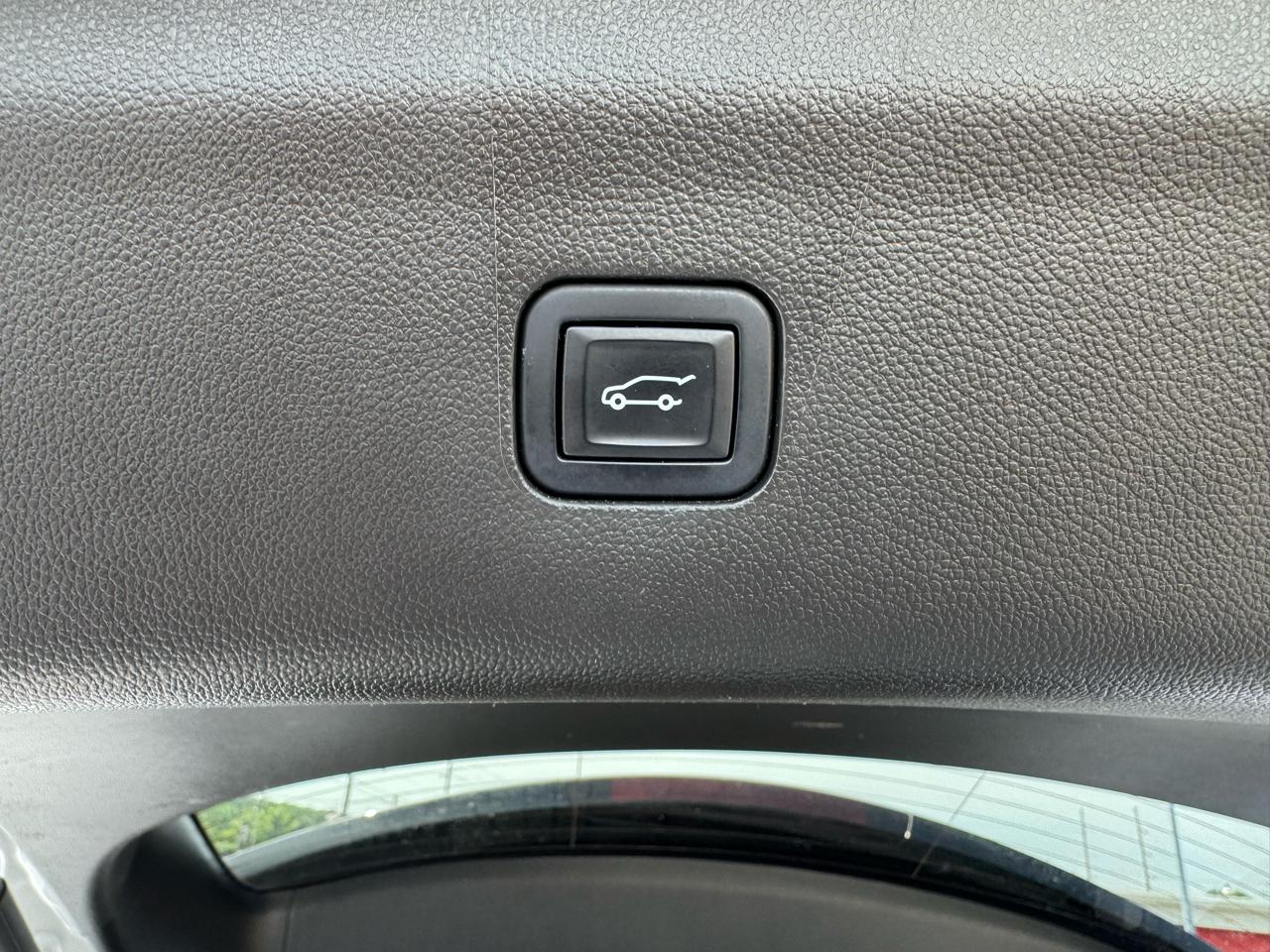 Buick Enclave FWD 4dr Avenir 2021