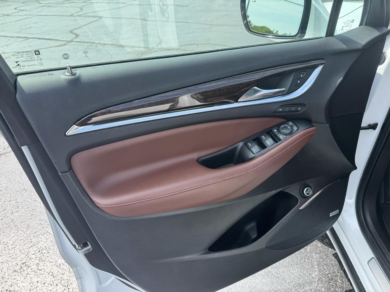 Buick Enclave FWD 4dr Avenir 2021