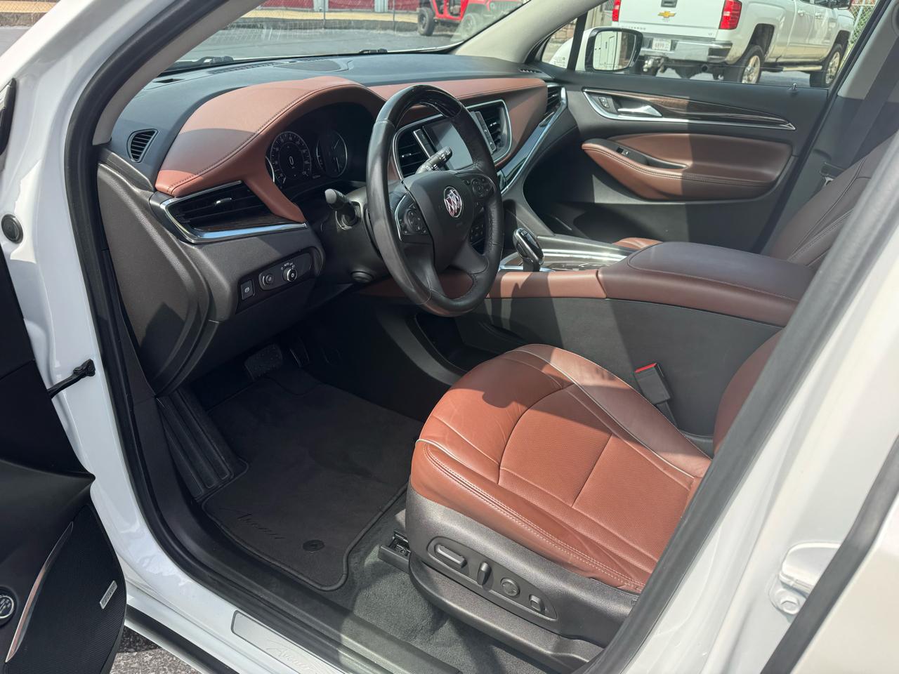 Buick Enclave FWD 4dr Avenir 2021