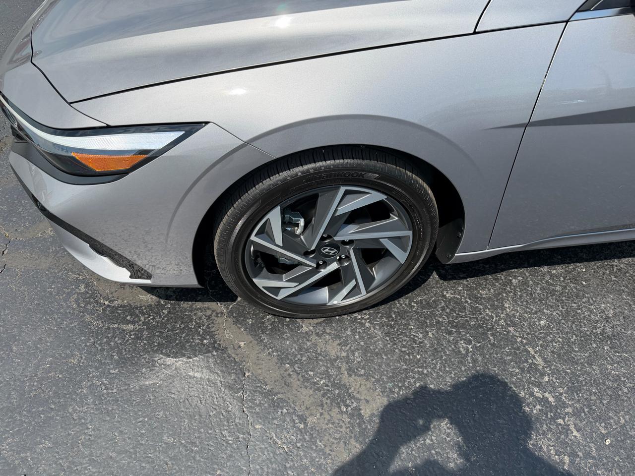 Hyundai Elantra SEL Convenience IVT 2025