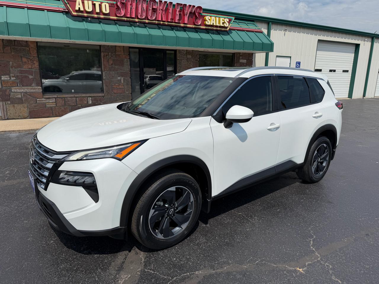 2024 Nissan Rogue FWD SV