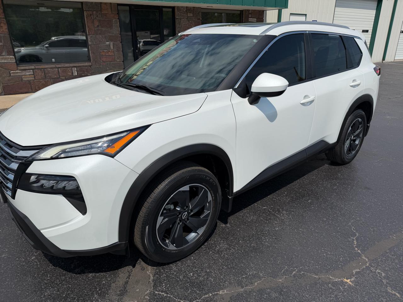 Nissan Rogue FWD SV 2024