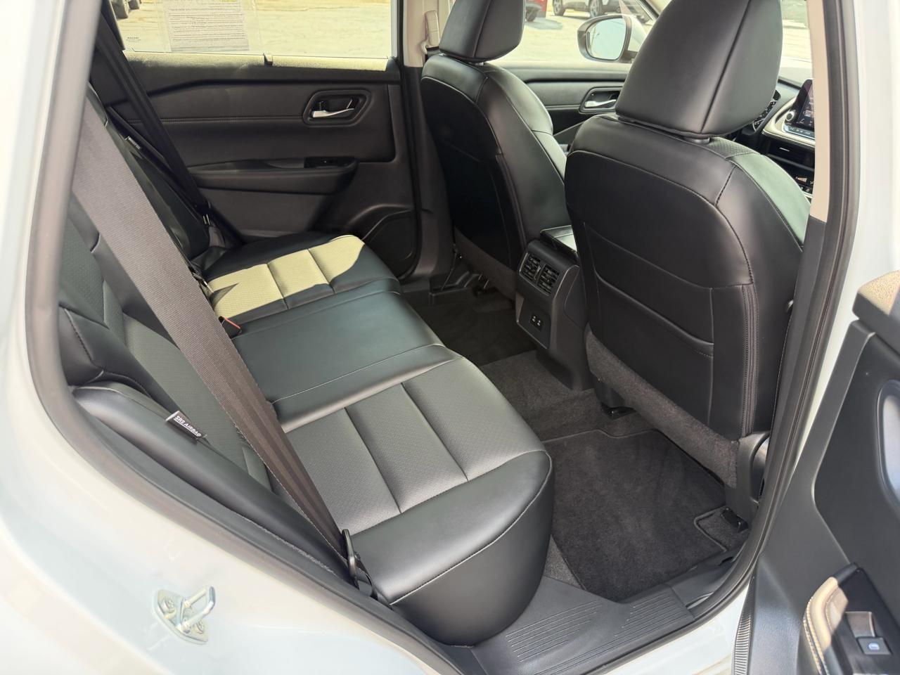 Nissan Rogue FWD SV 2024