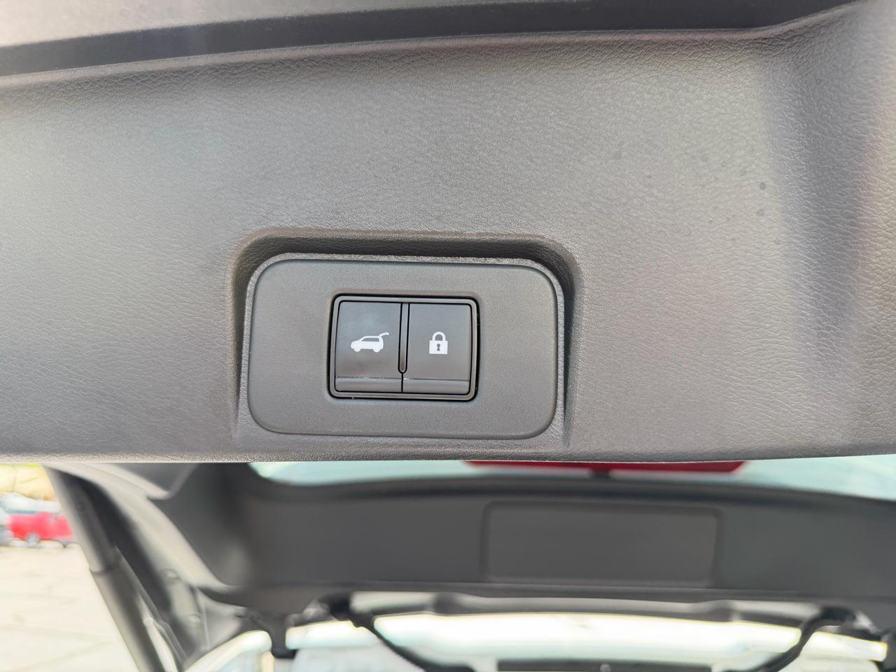 Nissan Rogue FWD SV 2024