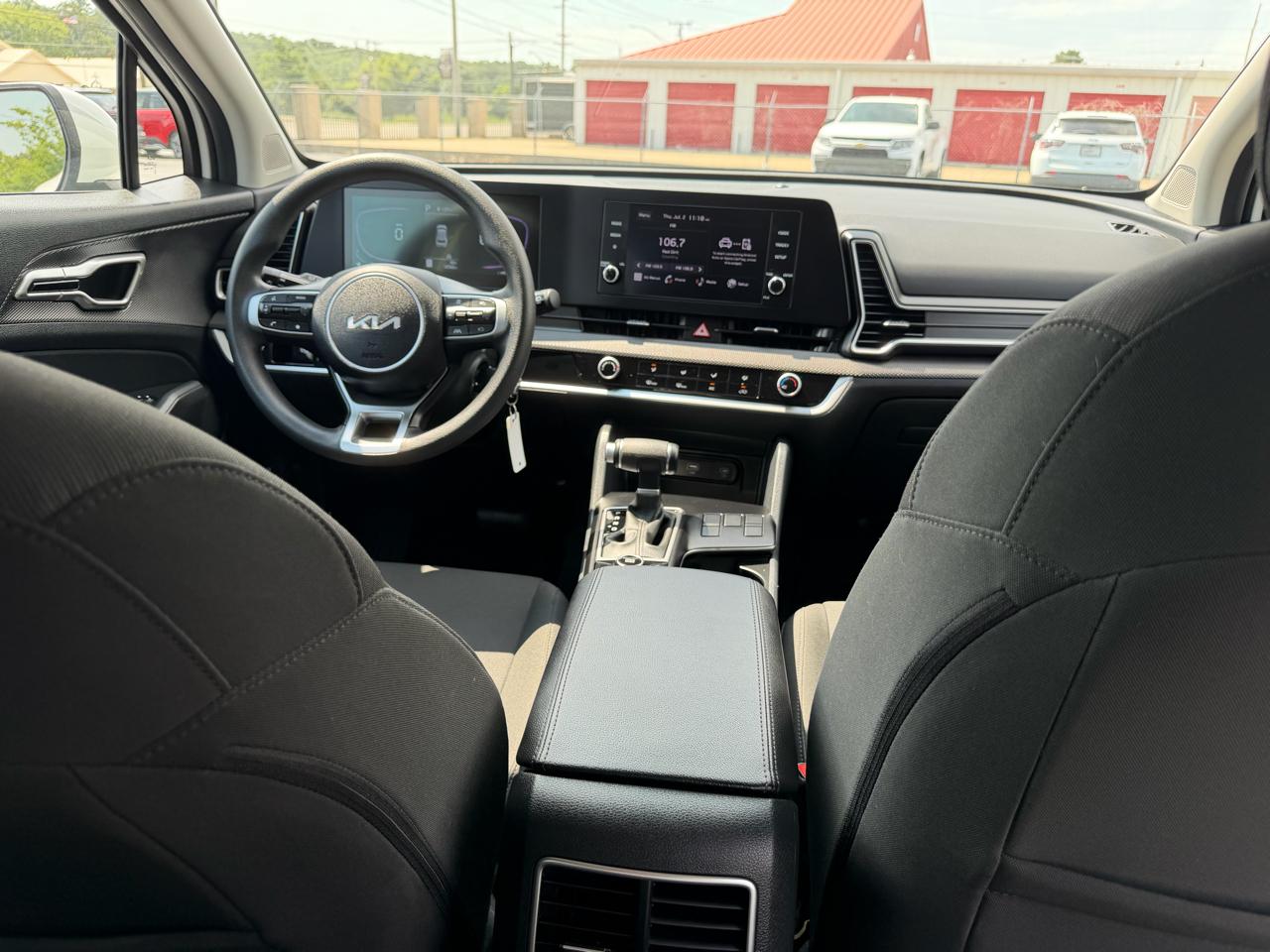 Kia Sportage LX FWD 2025
