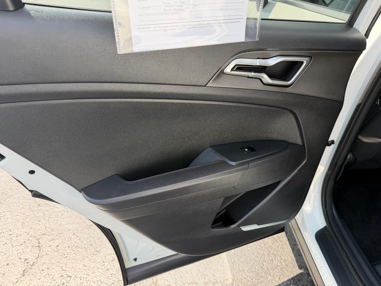 Kia Sportage LX FWD 2025