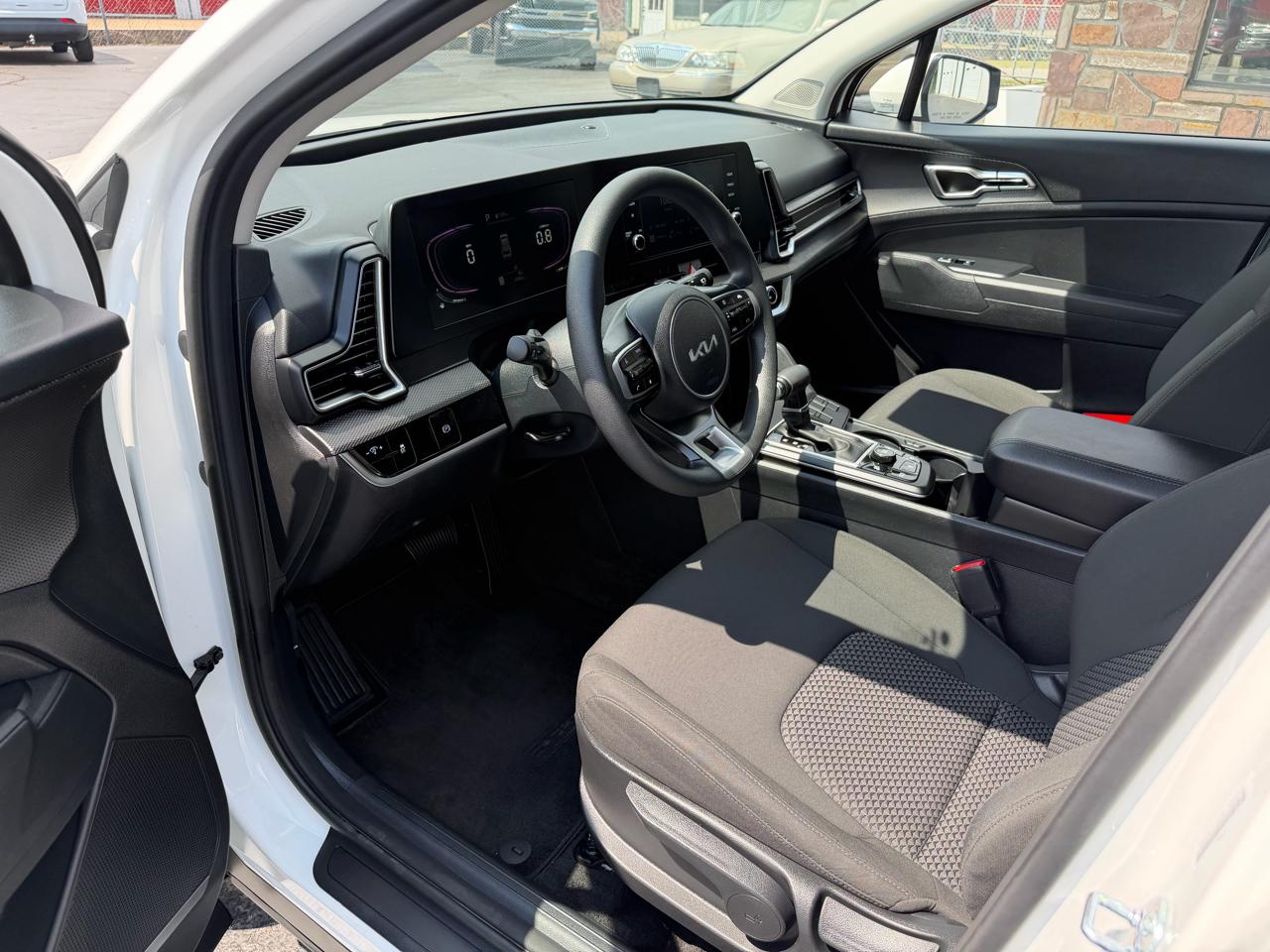 Kia Sportage LX FWD 2025