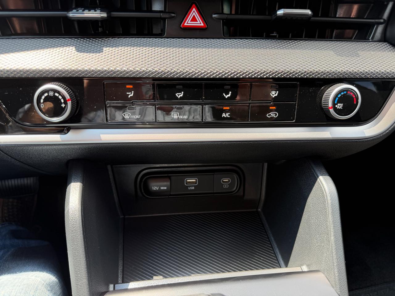 Kia Sportage LX FWD 2025