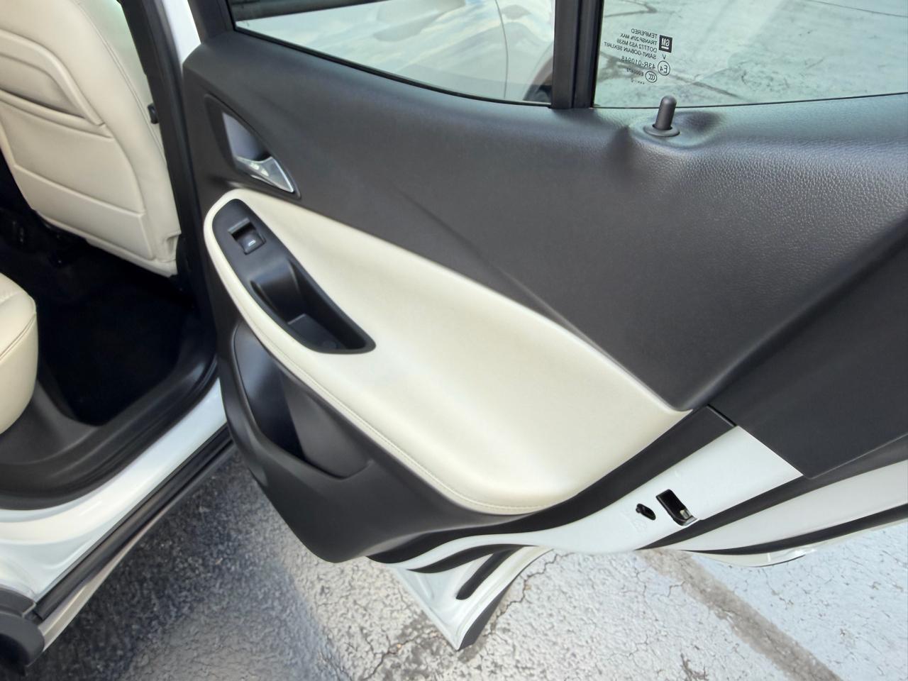 Buick Encore GX FWD 4dr Essence 2021