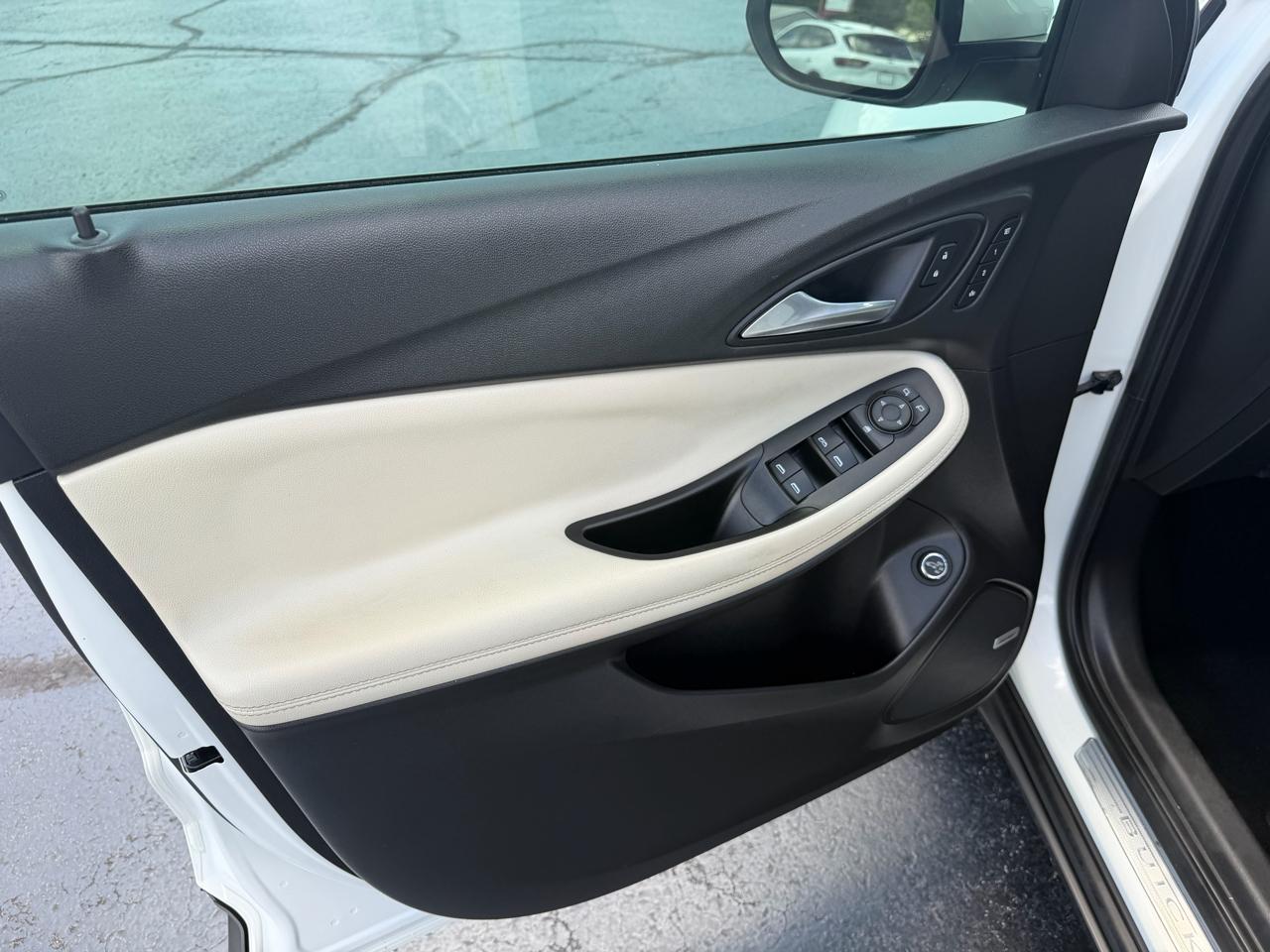 Buick Encore GX FWD 4dr Essence 2021