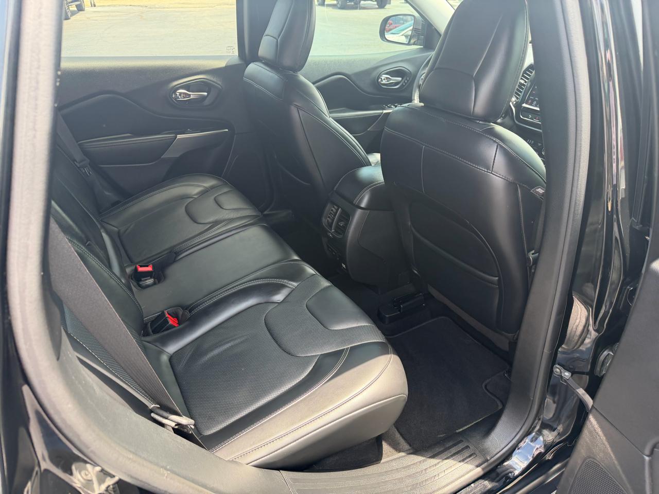 Jeep Cherokee Limited FWD 2019