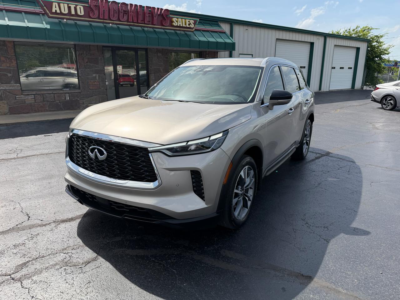 Infiniti QX60 LUXE FWD 2024