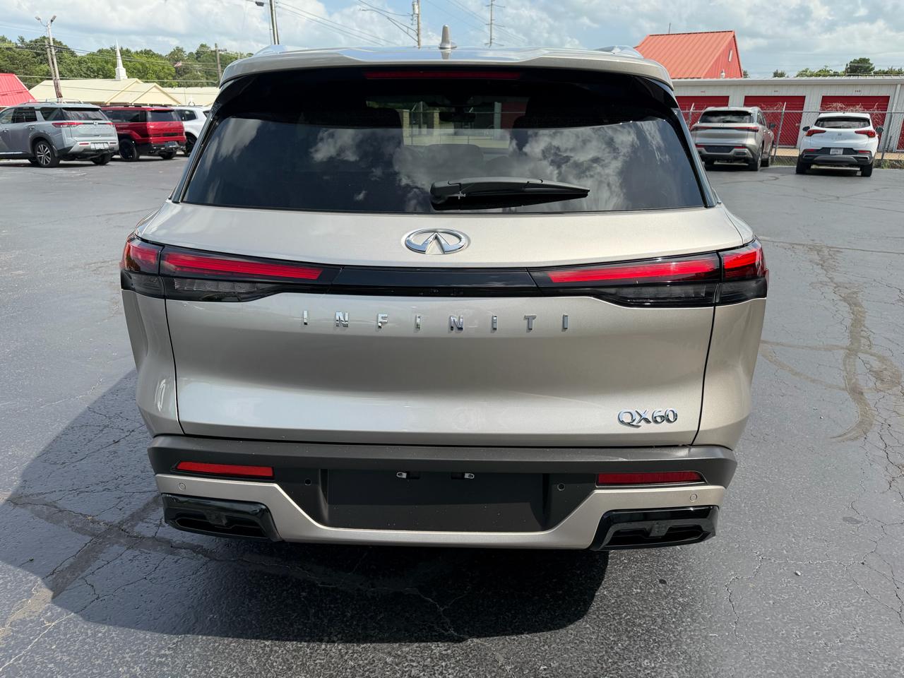 Infiniti QX60 LUXE FWD 2024