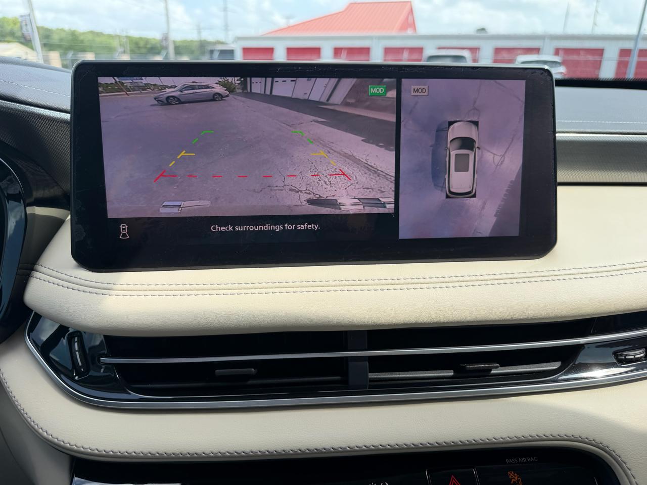 Infiniti QX60 LUXE FWD 2024