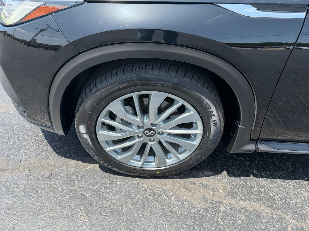 Infiniti QX50 LUXE FWD 2023