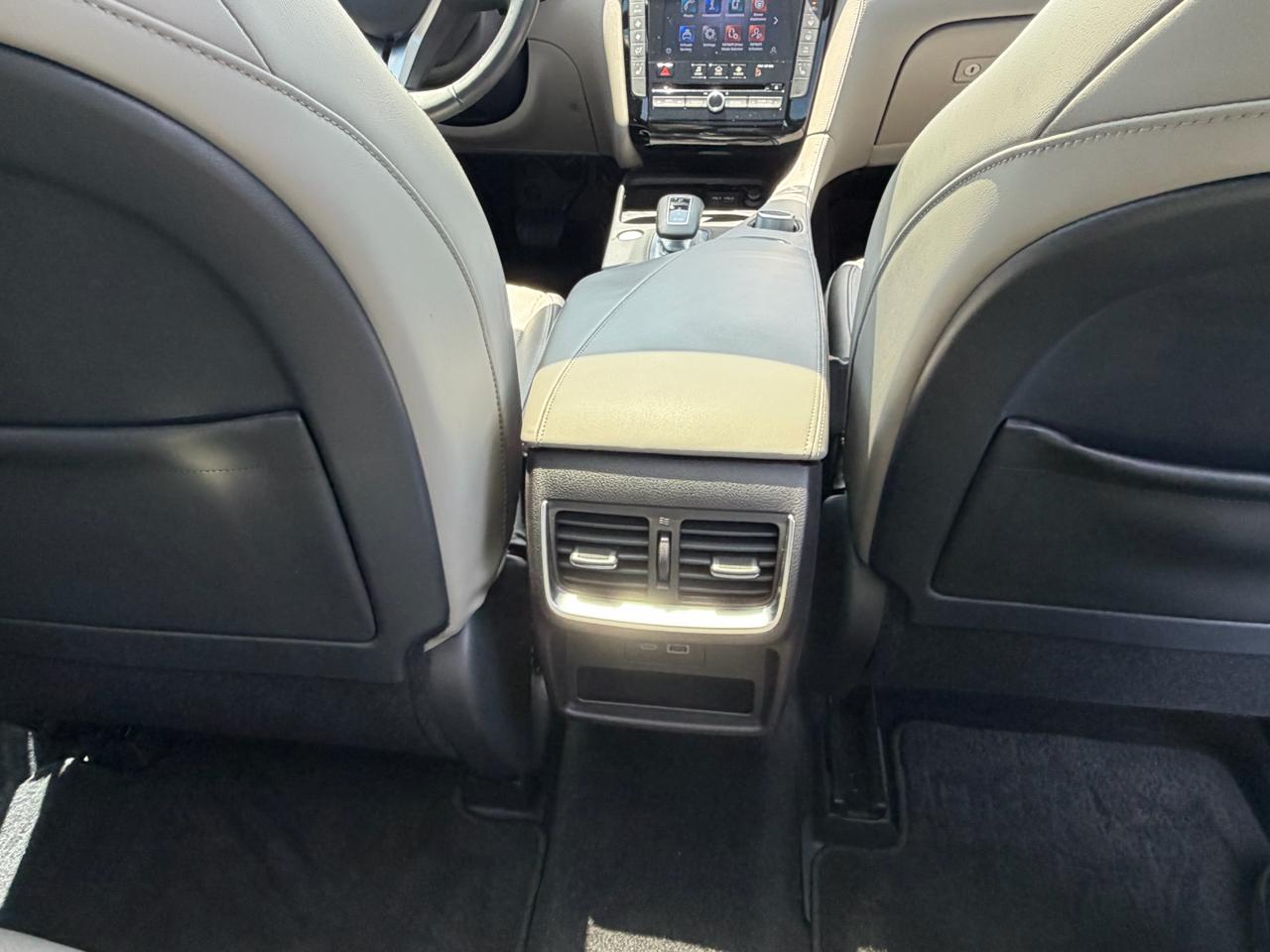 Infiniti QX50 LUXE FWD 2023