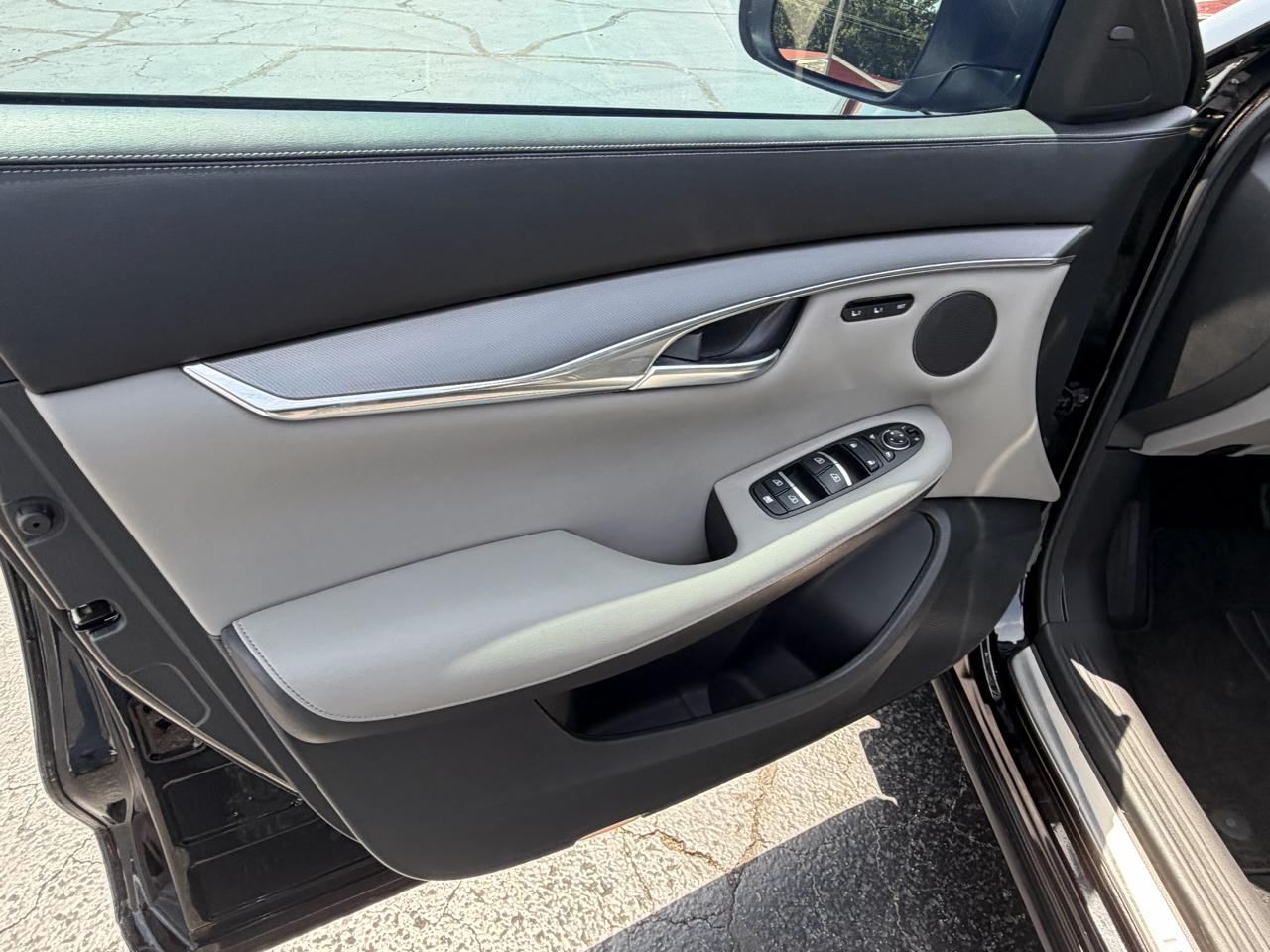 Infiniti QX50 LUXE FWD 2023