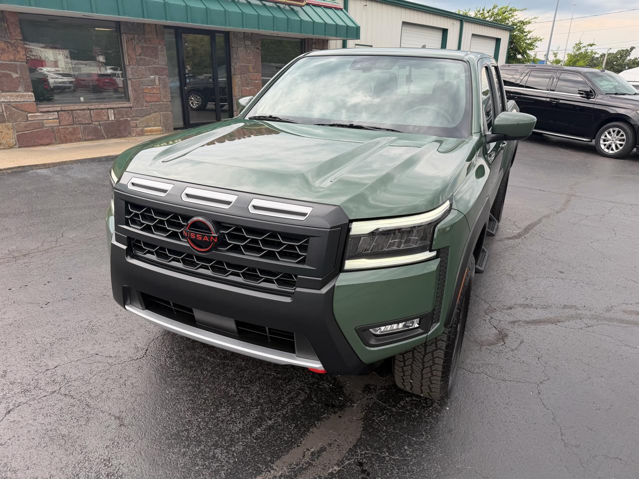 Nissan Frontier Crew Cab 4x4 PRO-4X 2026