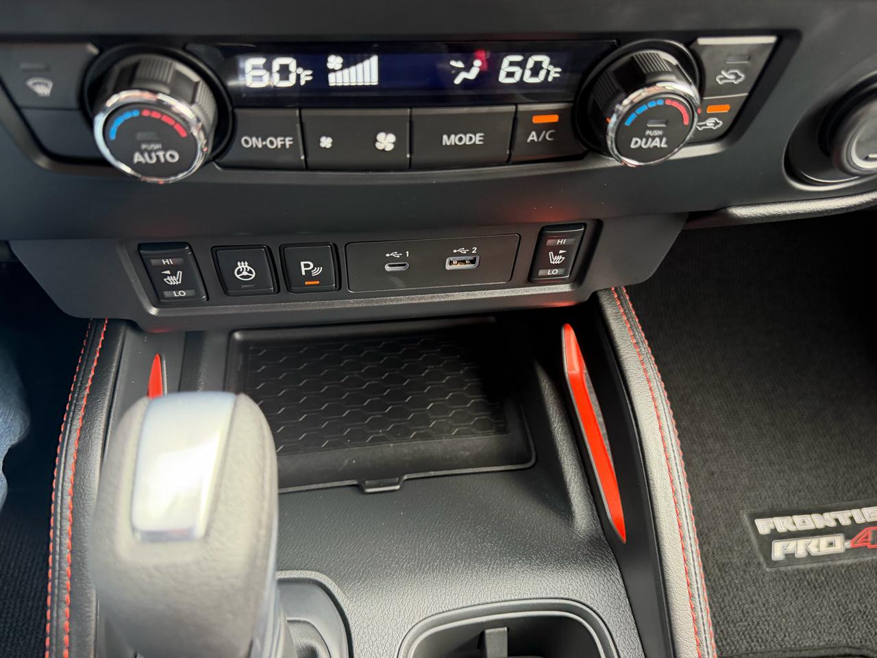 Nissan Frontier Crew Cab 4x4 PRO-4X 2026