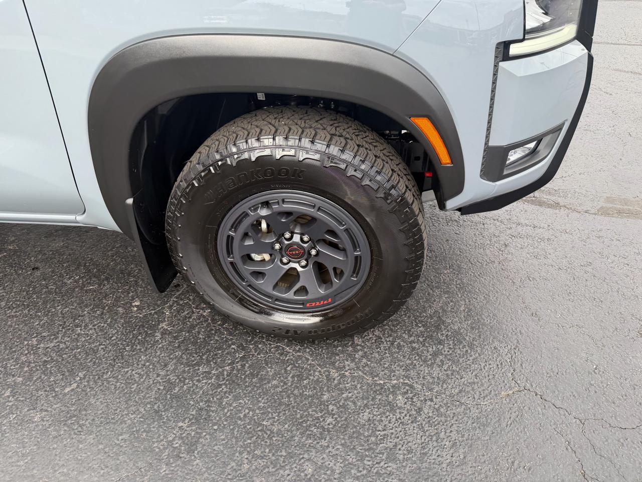 Nissan Frontier Crew Cab 4x4 PRO-4X 2025