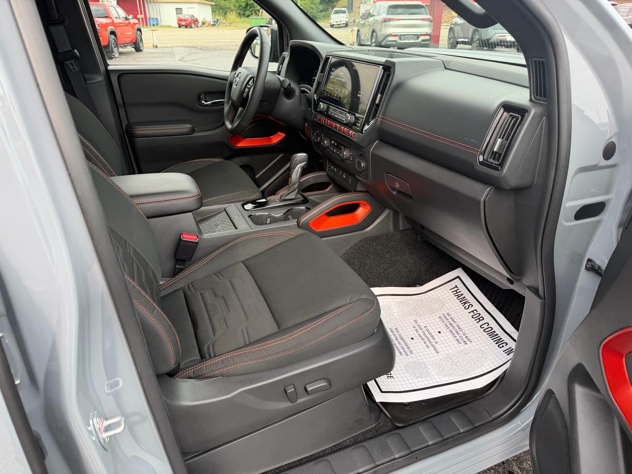 Nissan Frontier Crew Cab 4x4 PRO-4X 2025