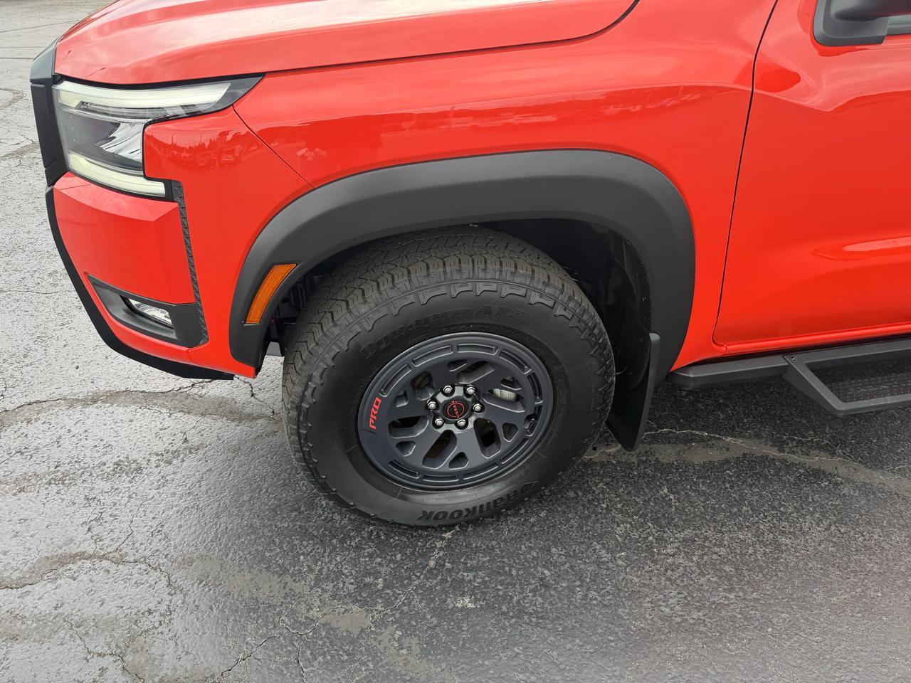 Nissan Frontier Crew Cab 4x4 PRO-4X 2025