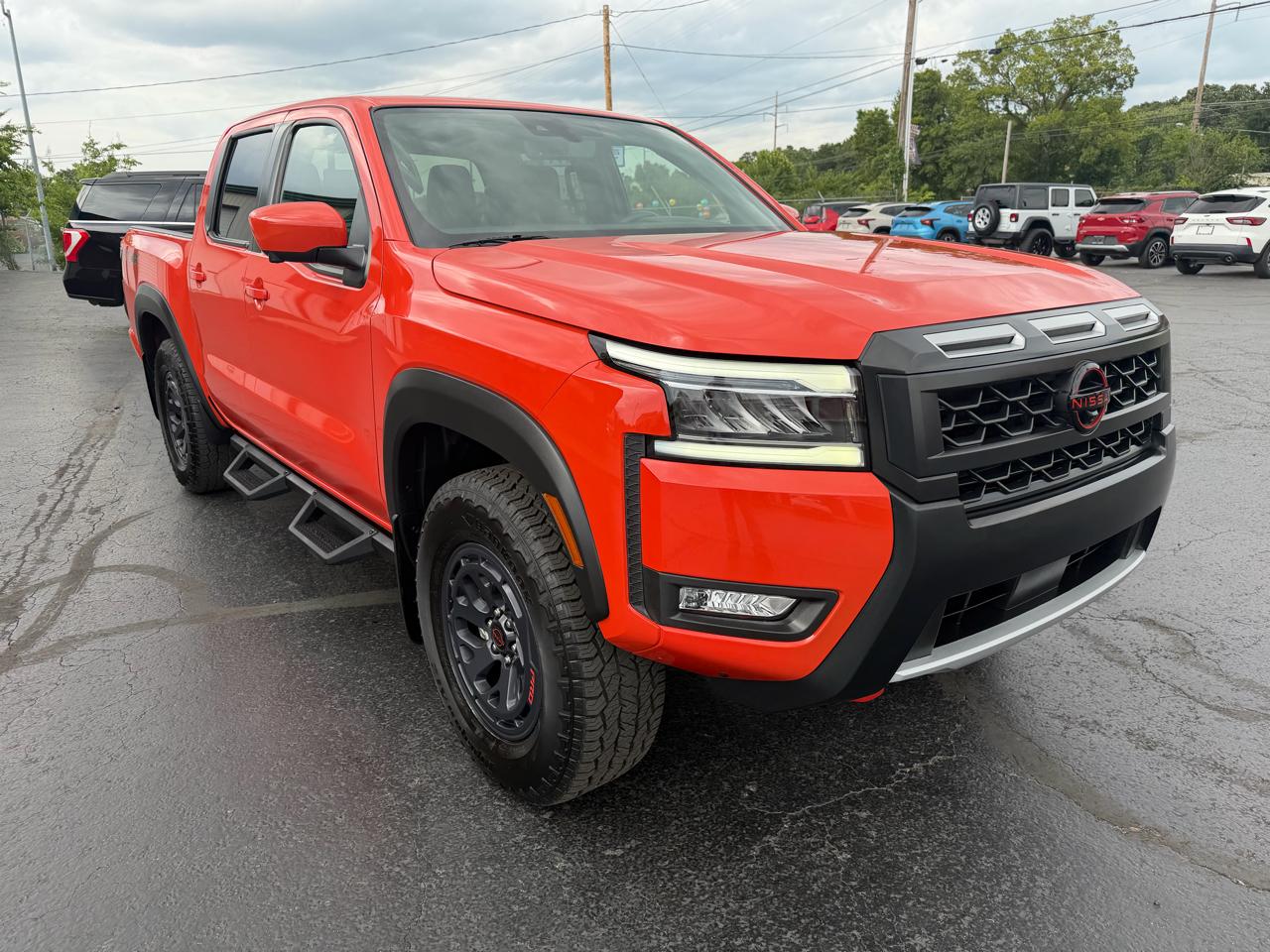 Nissan Frontier Crew Cab 4x4 PRO-4X 2025