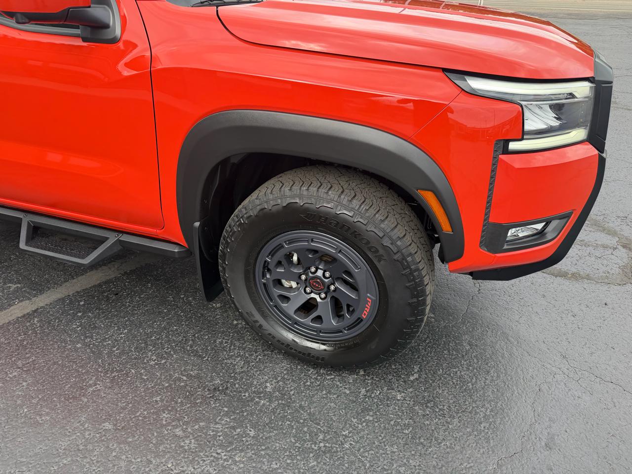 Nissan Frontier Crew Cab 4x4 PRO-4X 2025