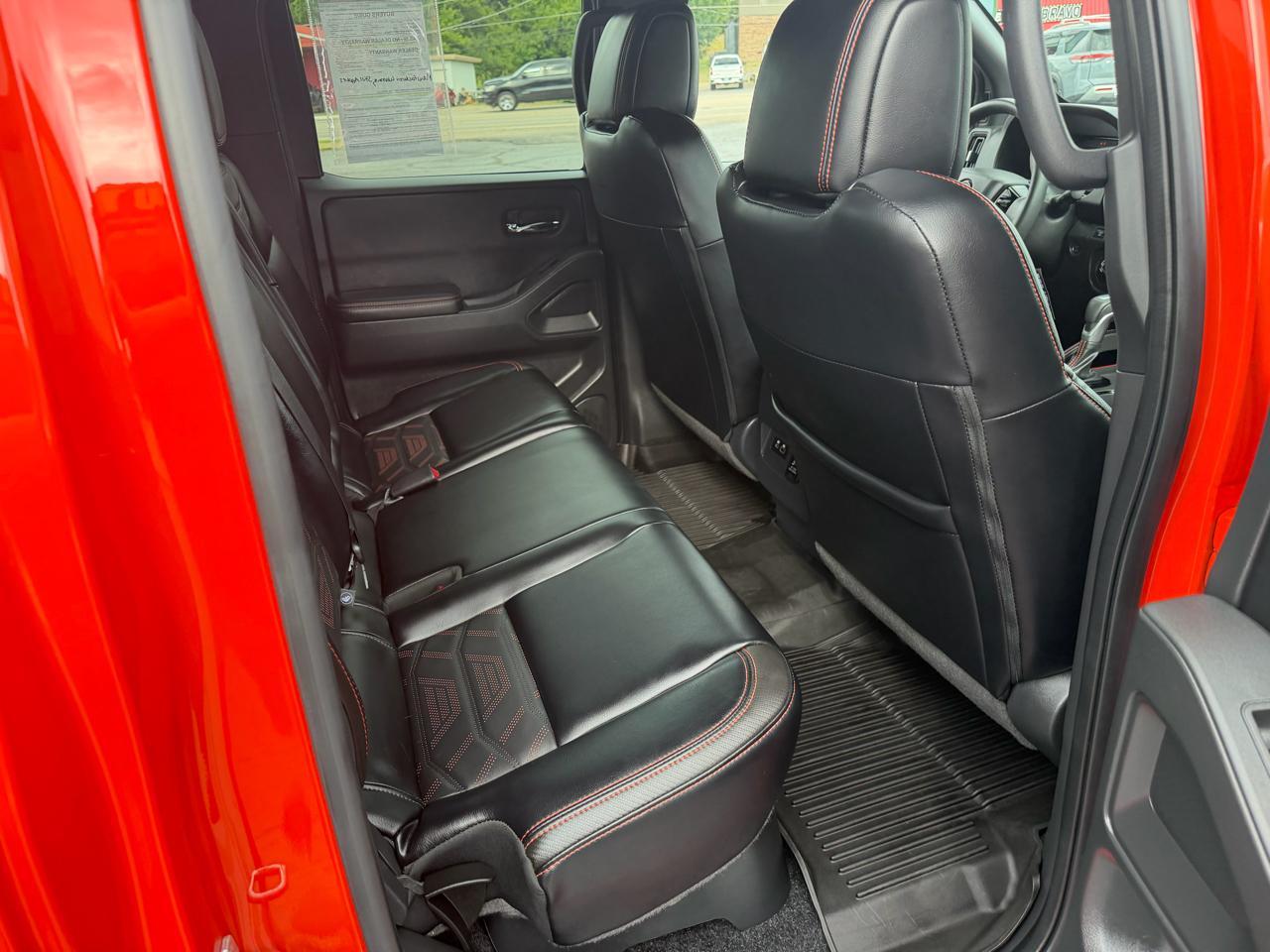 Nissan Frontier Crew Cab 4x4 PRO-4X 2025