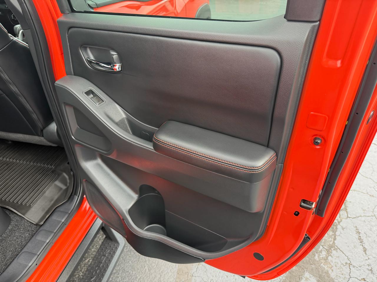 Nissan Frontier Crew Cab 4x4 PRO-4X 2025