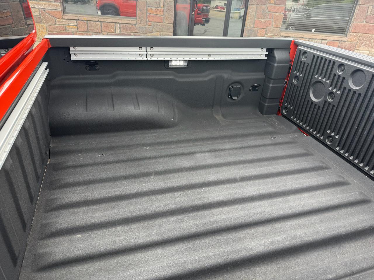 Nissan Frontier Crew Cab 4x4 PRO-4X 2025
