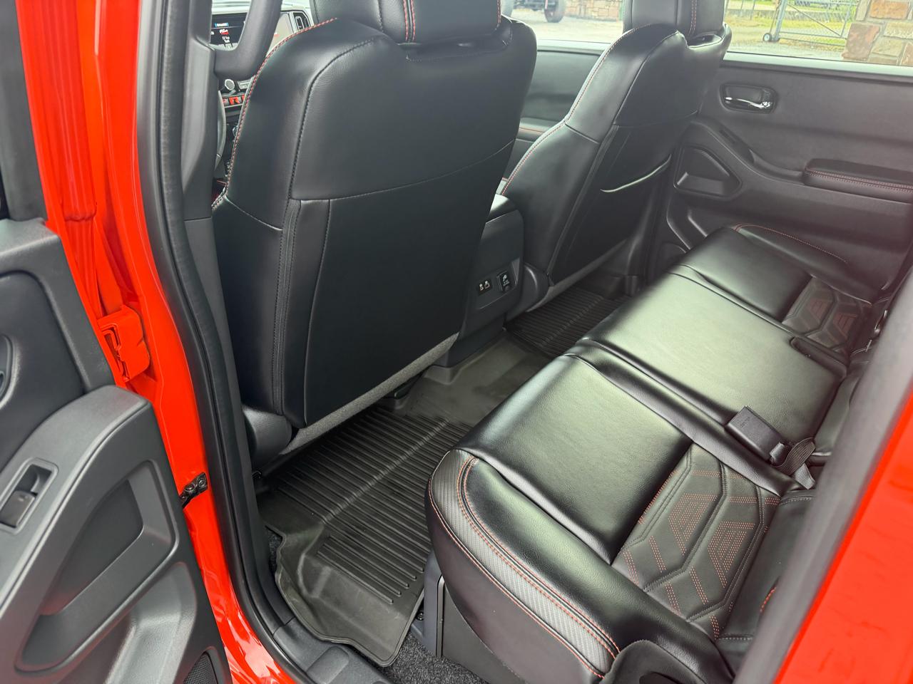 Nissan Frontier Crew Cab 4x4 PRO-4X 2025