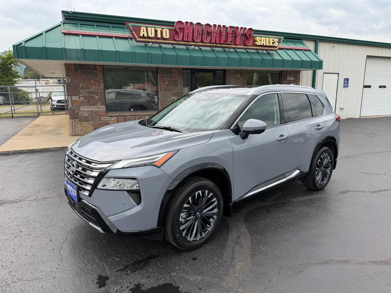 Nissan Rogue FWD Platinum 2025