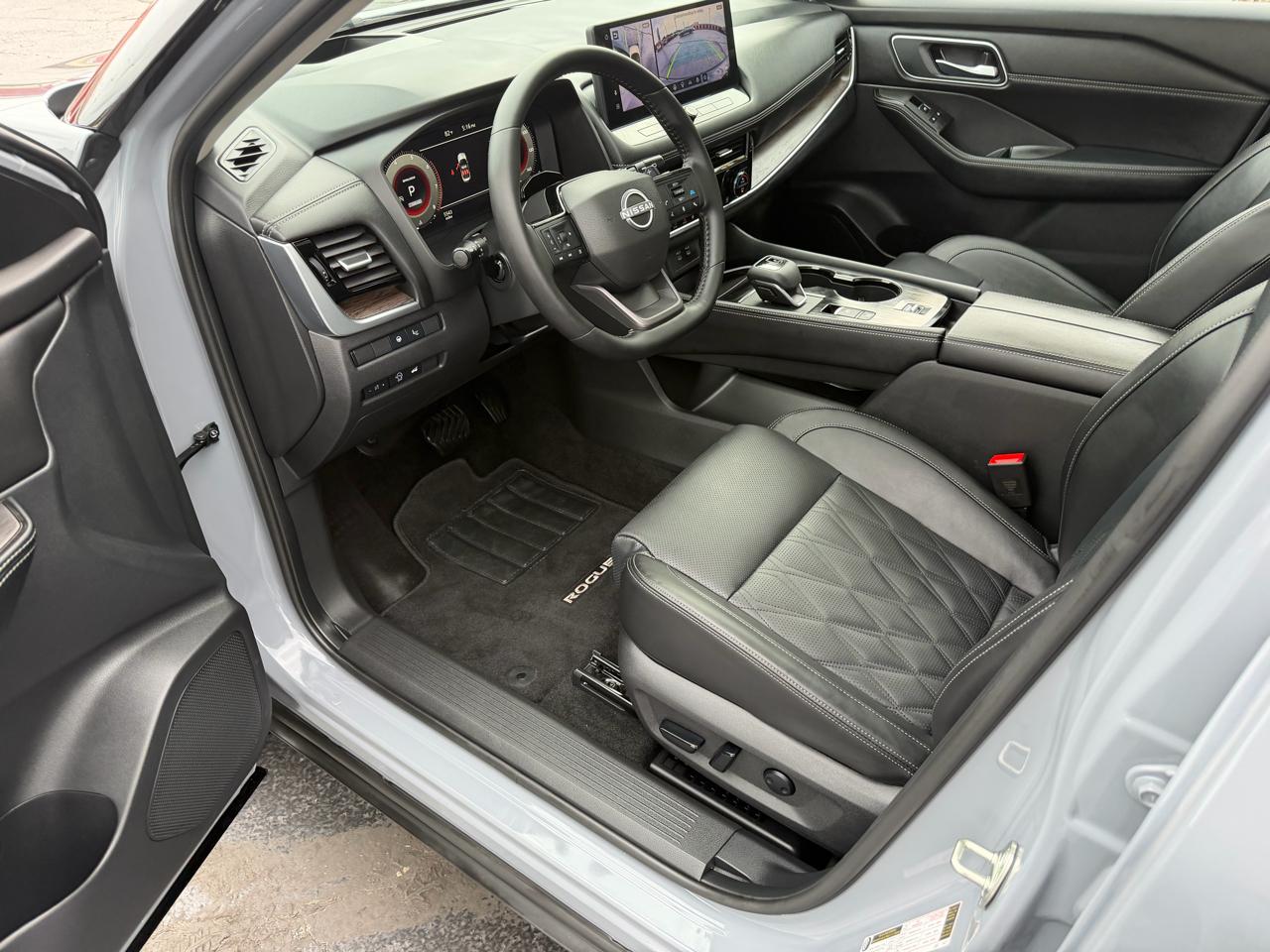 Nissan Rogue FWD Platinum 2025