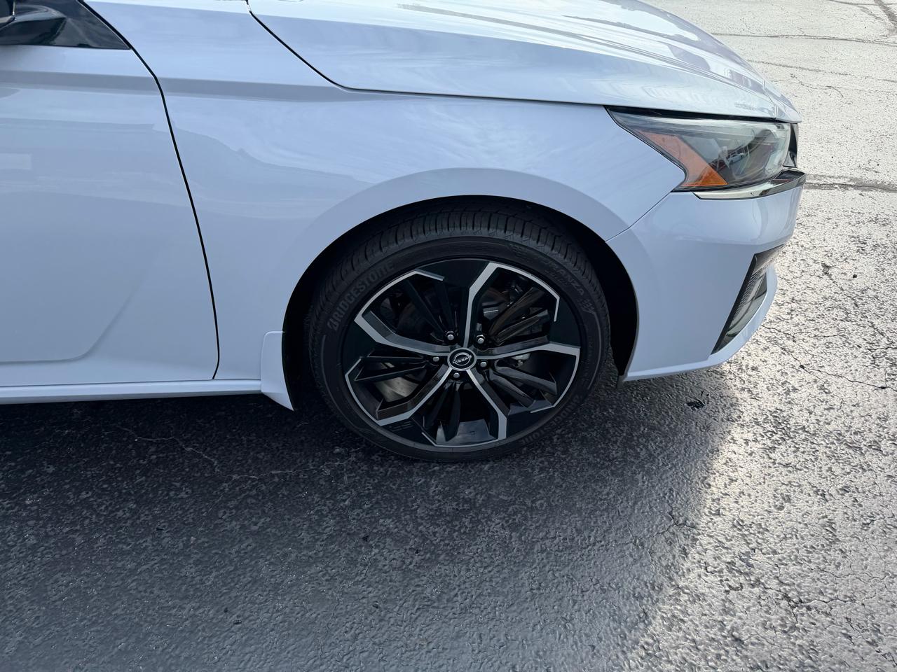Nissan Altima SR AWD 2025