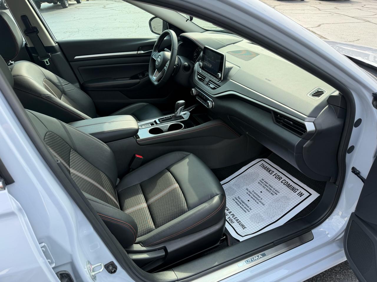 Nissan Altima SR AWD 2025