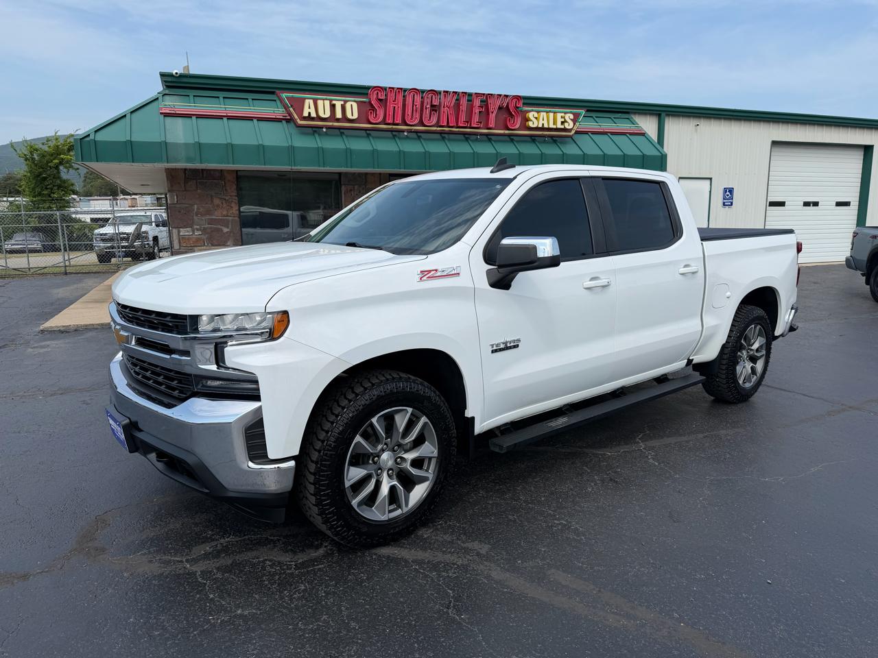 2022 Chevrolet Silverado 1500 LTD 4WD Crew Cab 147" LT w/1LT