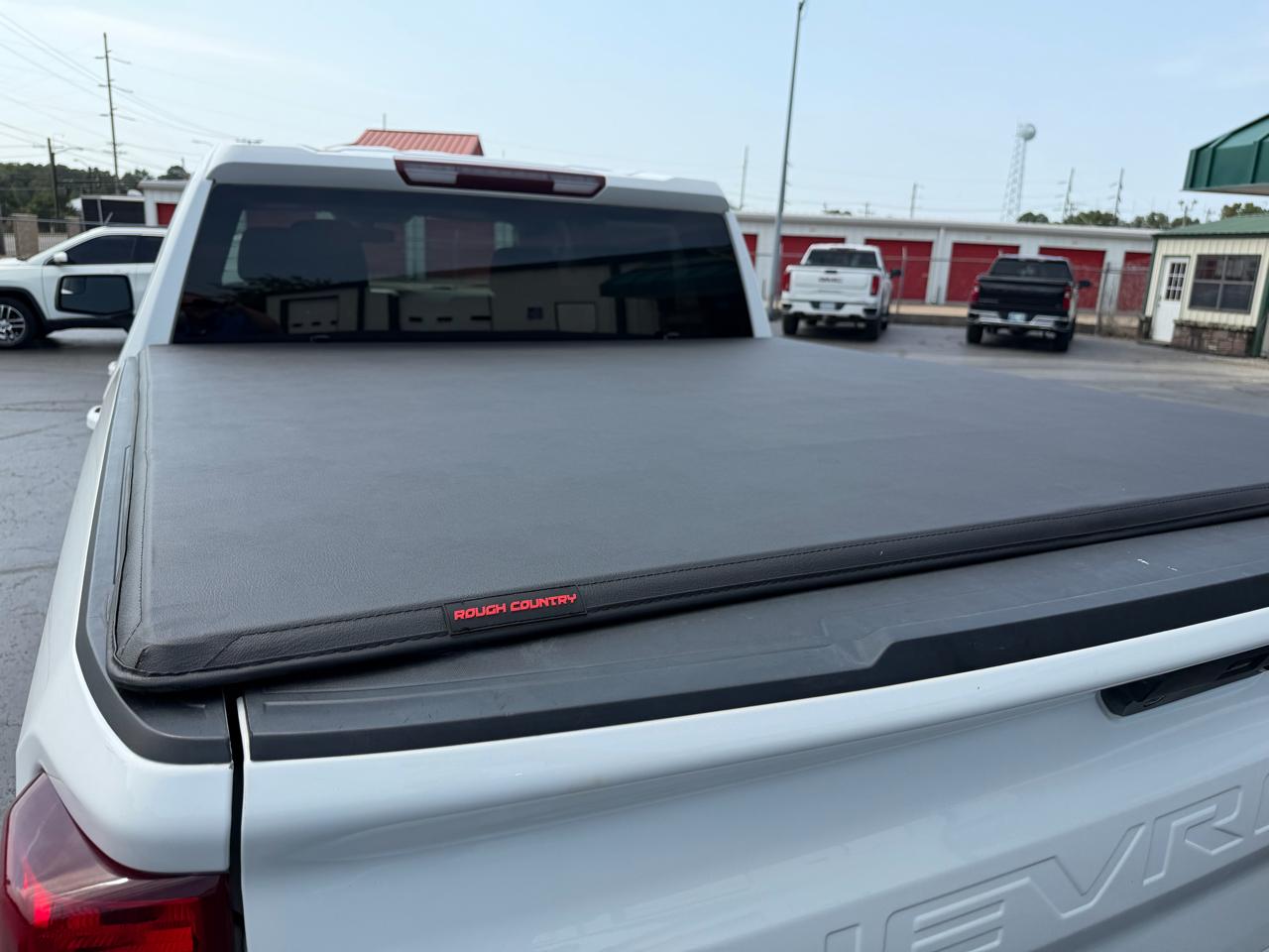 Chevrolet Silverado 1500 LTD 4WD Crew Cab 147" LT w/1LT 2022