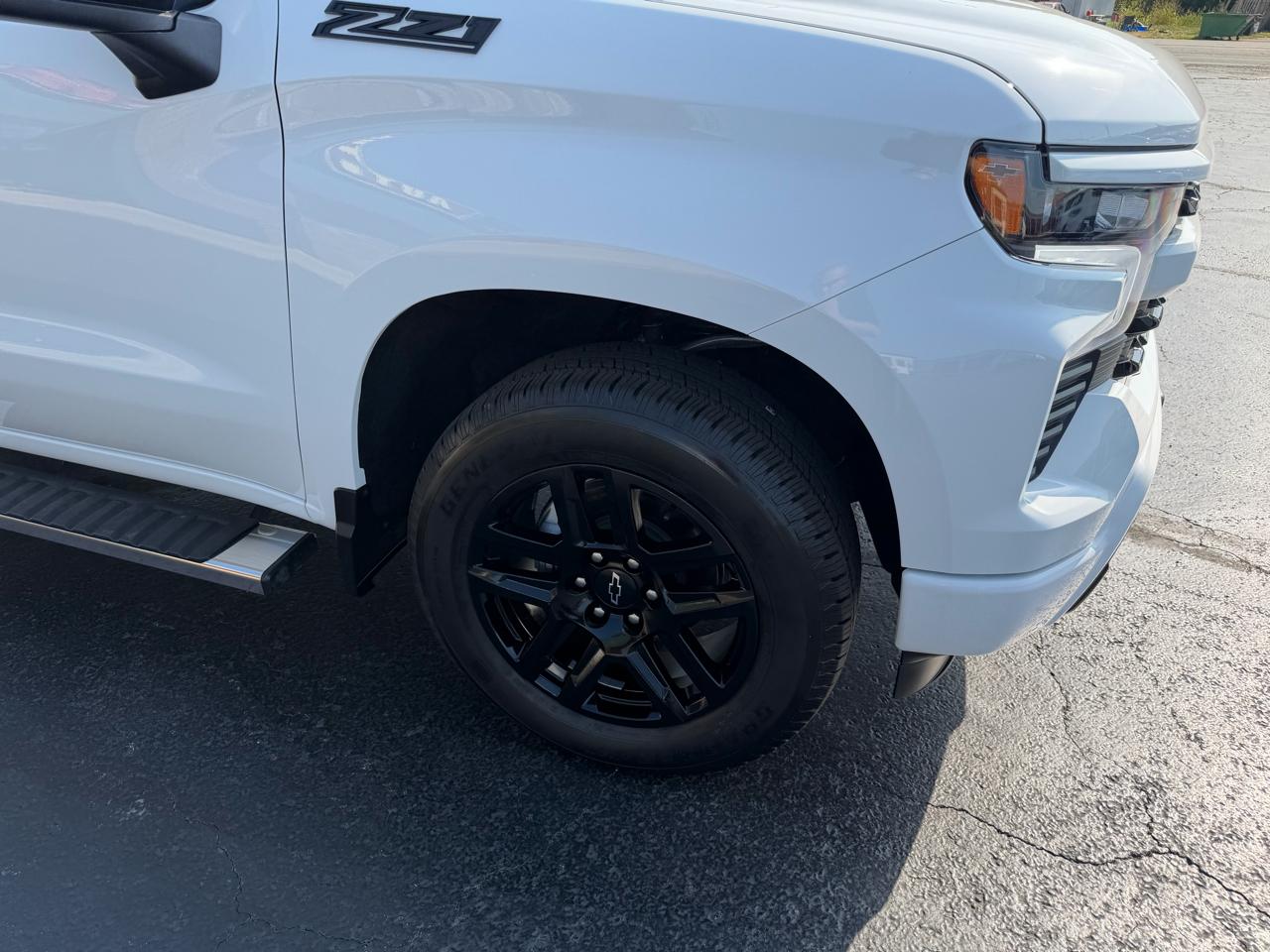 Chevrolet Silverado 1500 4WD Crew Cab 147" RST 2025