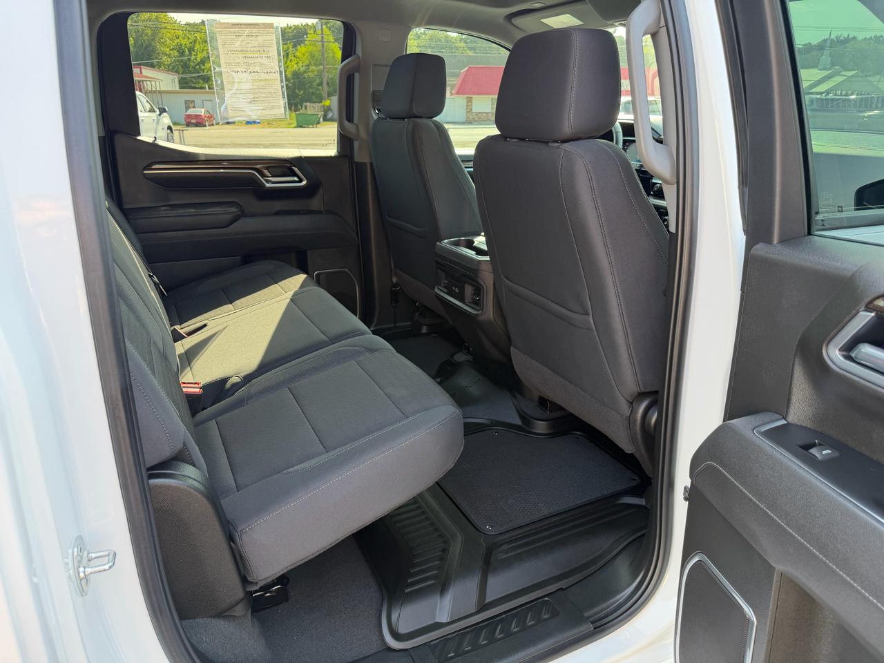 Chevrolet Silverado 1500 4WD Crew Cab 147" RST 2025