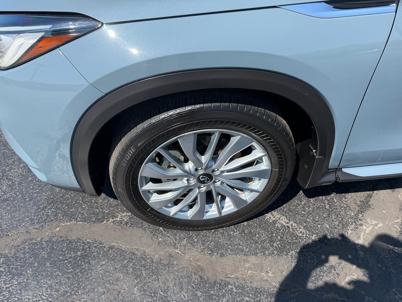 Infiniti QX50 LUXE FWD 2023