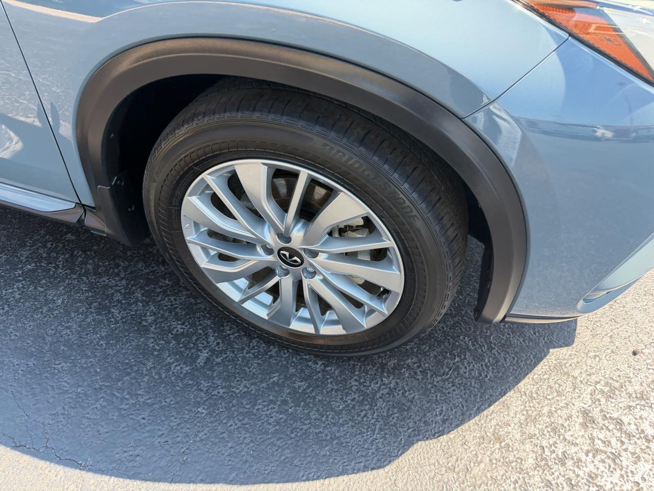 Infiniti QX50 LUXE FWD 2023