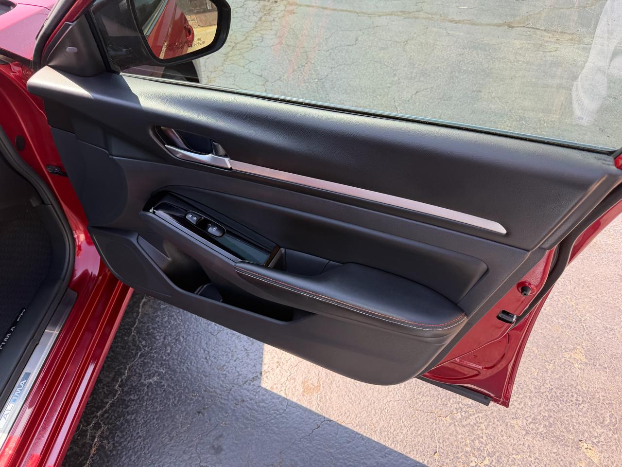 Nissan Altima SR FWD 2025