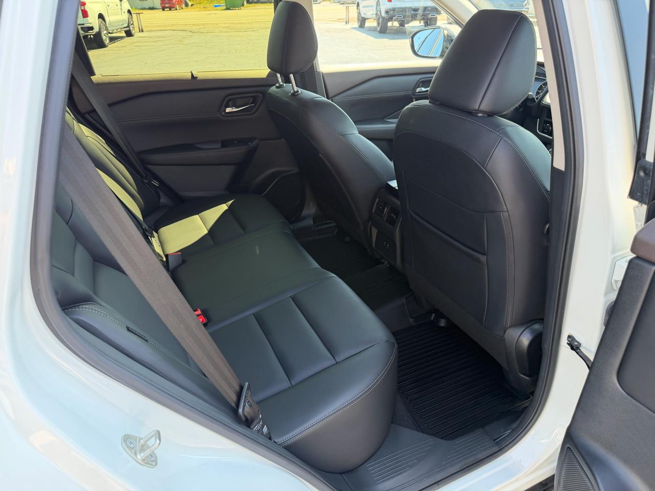 Nissan Rogue FWD SV 2023