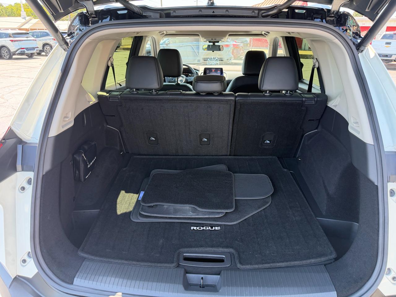 Nissan Rogue FWD SV 2023